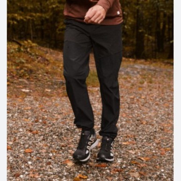 On Cloud DWR Explorer Hybrid Men's Black Pants - Picture 1 of 11